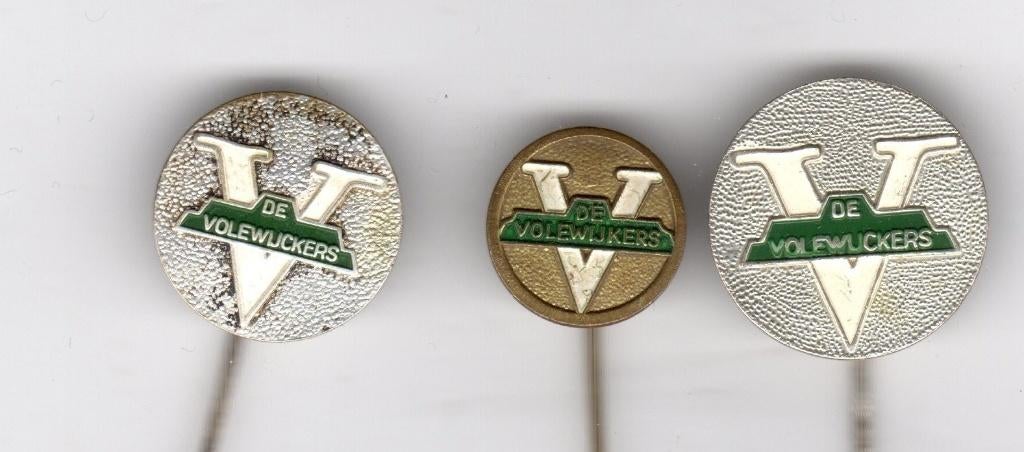 3 speldjes DE VOLEWIJCKERS AMSTERDAM NOORD VOETBAL (A7), Verzamelen, Speldjes, Pins en Buttons, Ophalen of Verzenden, Gebruikt