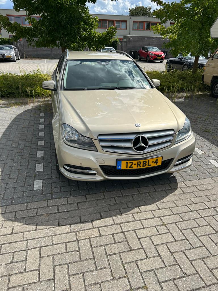 Mercedes-Benz C-Klasse 2.2 CDI C200 Estate AUT 2011 Beige, Auto's, Mercedes-Benz, Automaat, 1800 kg, 4 cilinders, Beige