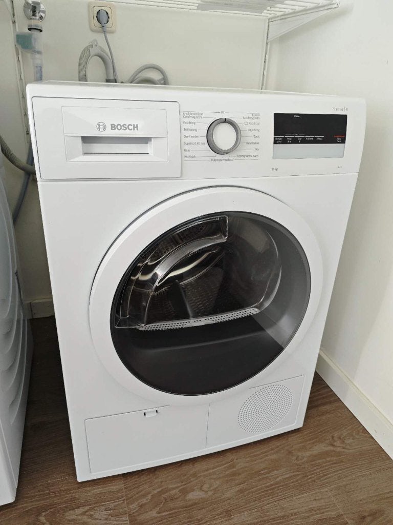 Bosch Serie 4 warmtepompdroger 8 kg, Gebruikt, Minder dan 85 cm, Ophalen of Verzenden, Anti-kreukfase