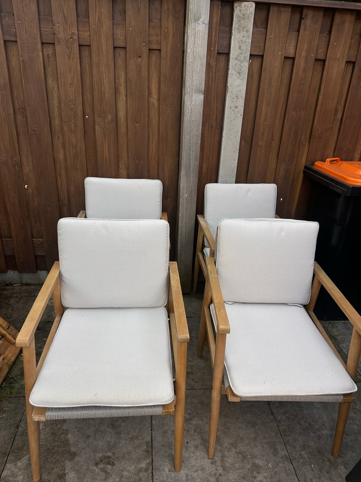 Set van 4 japandi houten tuinstoelen met kussens, Ophalen, Gebruikt, Overige kleuren, Vier