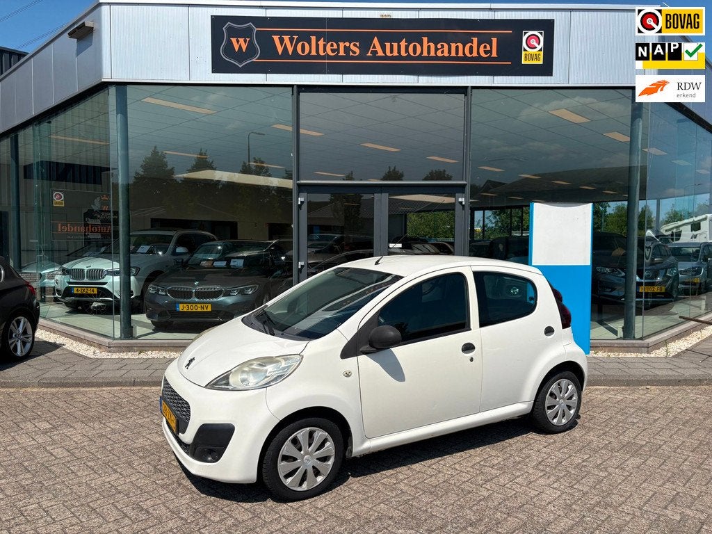 Peugeot 107 1.0 Access Accent, Auto's, Peugeot, Voorwielaandrijving, Euro 5, Gebruikt, Zwart