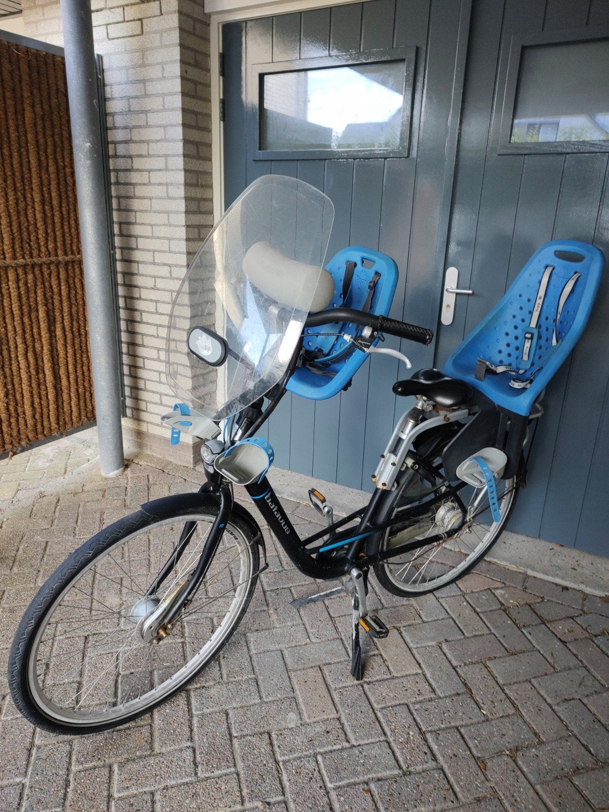 Batavus moederfiets met 2 Yepp zitjes - heeft liefde nodig, Fietsen en Brommers, Ophalen, 2 zitjes, Gebruikt, 47 tot 50 cm