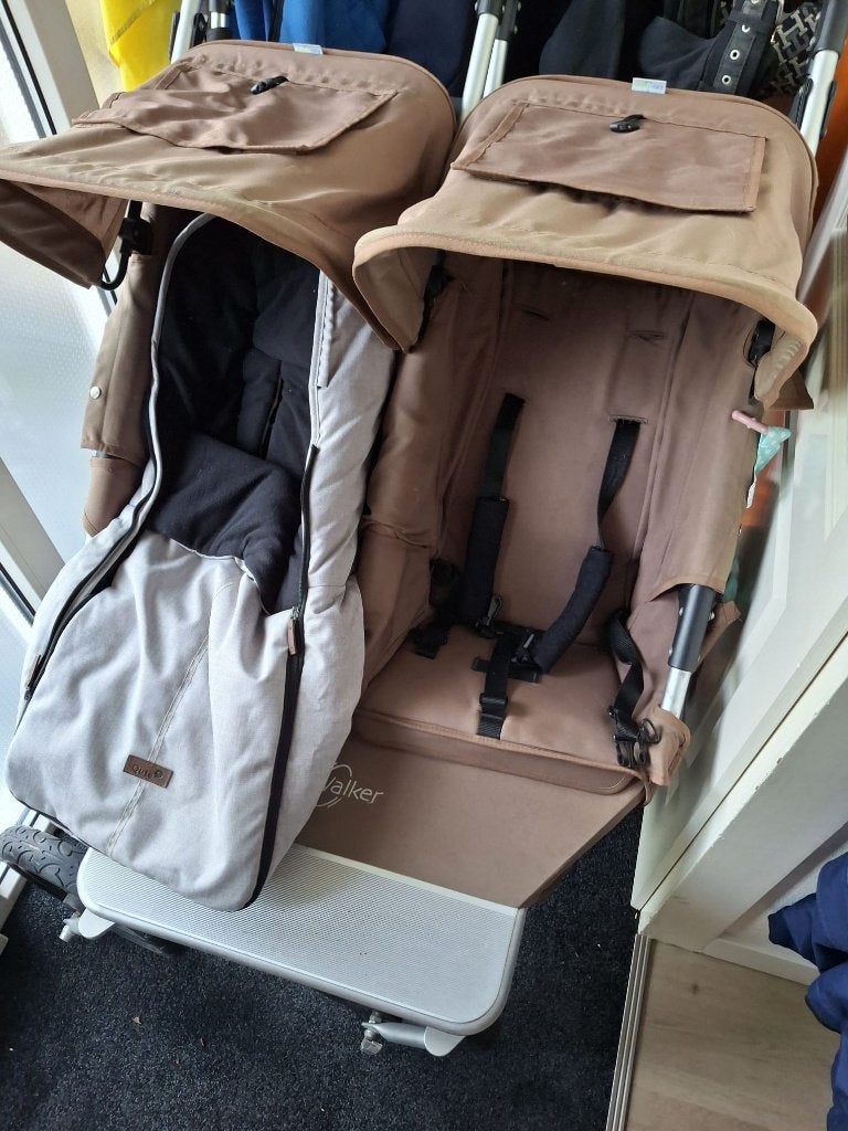 Duo kinderwagen, Kinderen en Baby's, Kinderwagens en Combinaties, Gebruikt, Verstelbare duwstang, Combiwagen, Ophalen