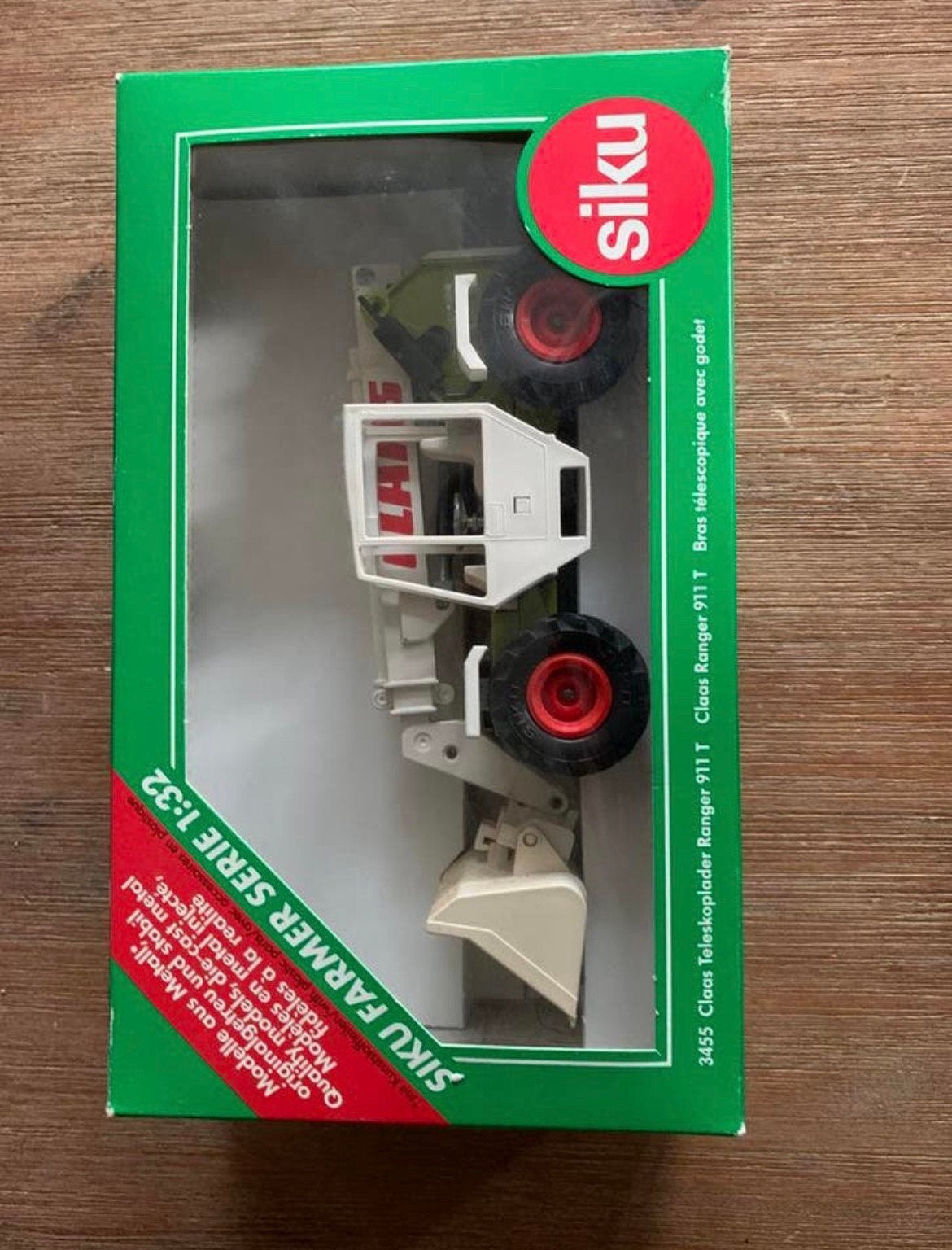 Claas Ranger 911 T 1:32 siku nieuw in doos, Ophalen of Verzenden, Zo goed als nieuw, Tractor of Landbouw, SIKU