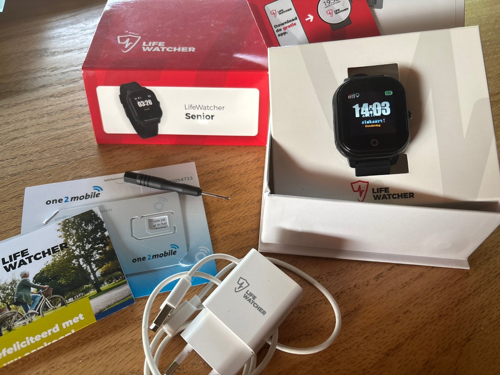 Lifewatcher alarmhorloge senioren tracking SOS functie, Zwart, Ophalen of Verzenden, Zo goed als nieuw, GPS