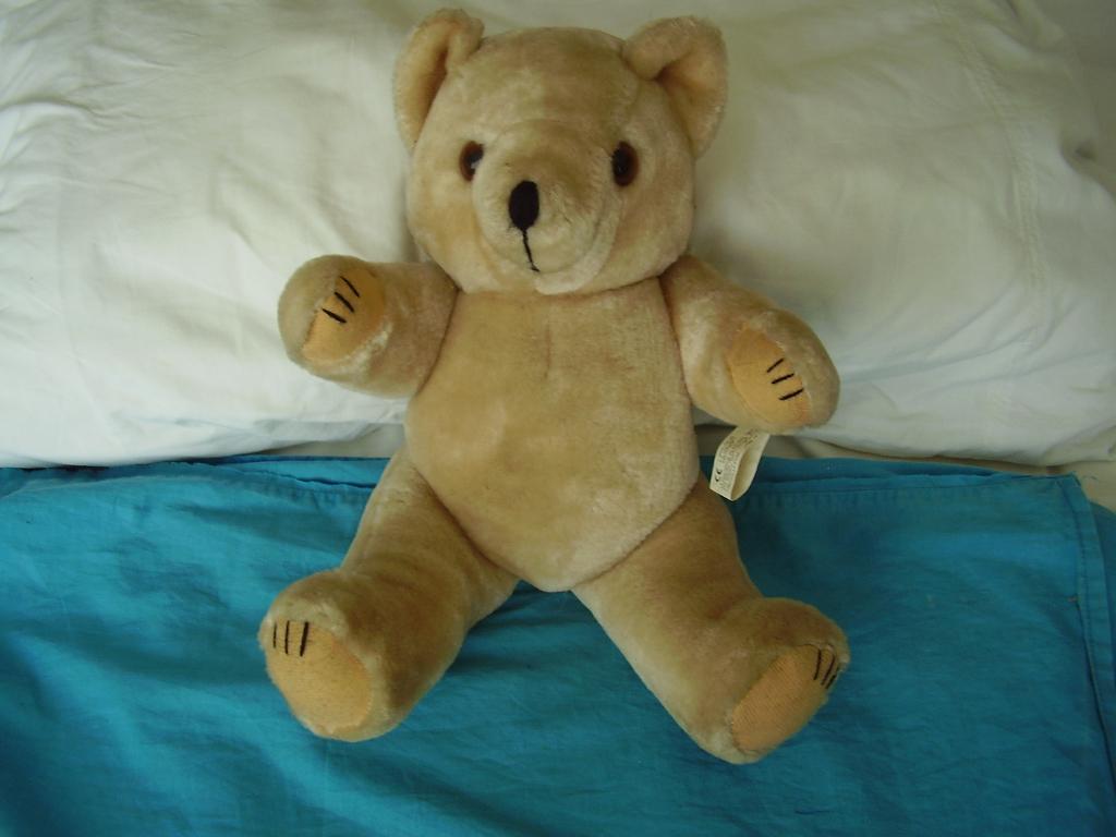 teddybeer beer knuffel kinerkamer verzamelen dake decoratie, Verzamelen, Beren en Cherished Teddies, Ophalen of Verzenden, Zo goed als nieuw