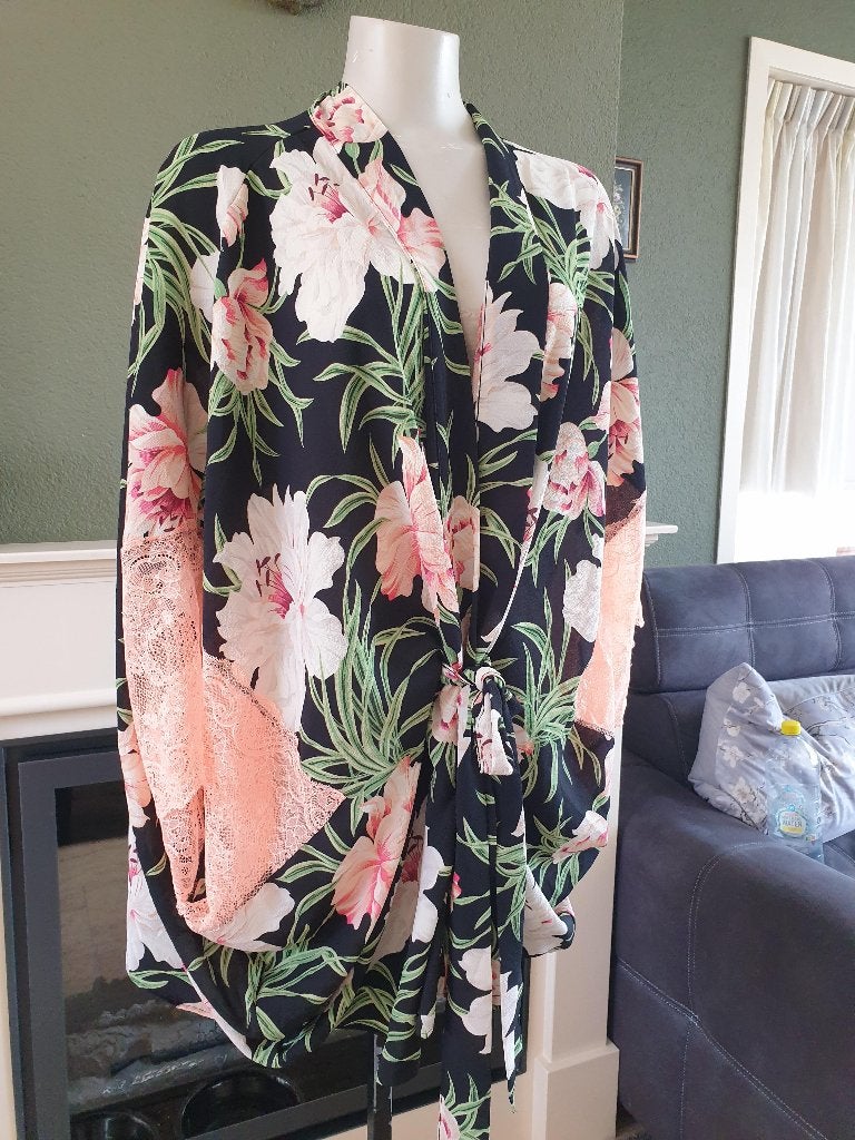 Guess prachtig kimono blouse vest S 36 bloemen, Guess, Zo goed als nieuw, Maat 36 (S), Meerkleurig
