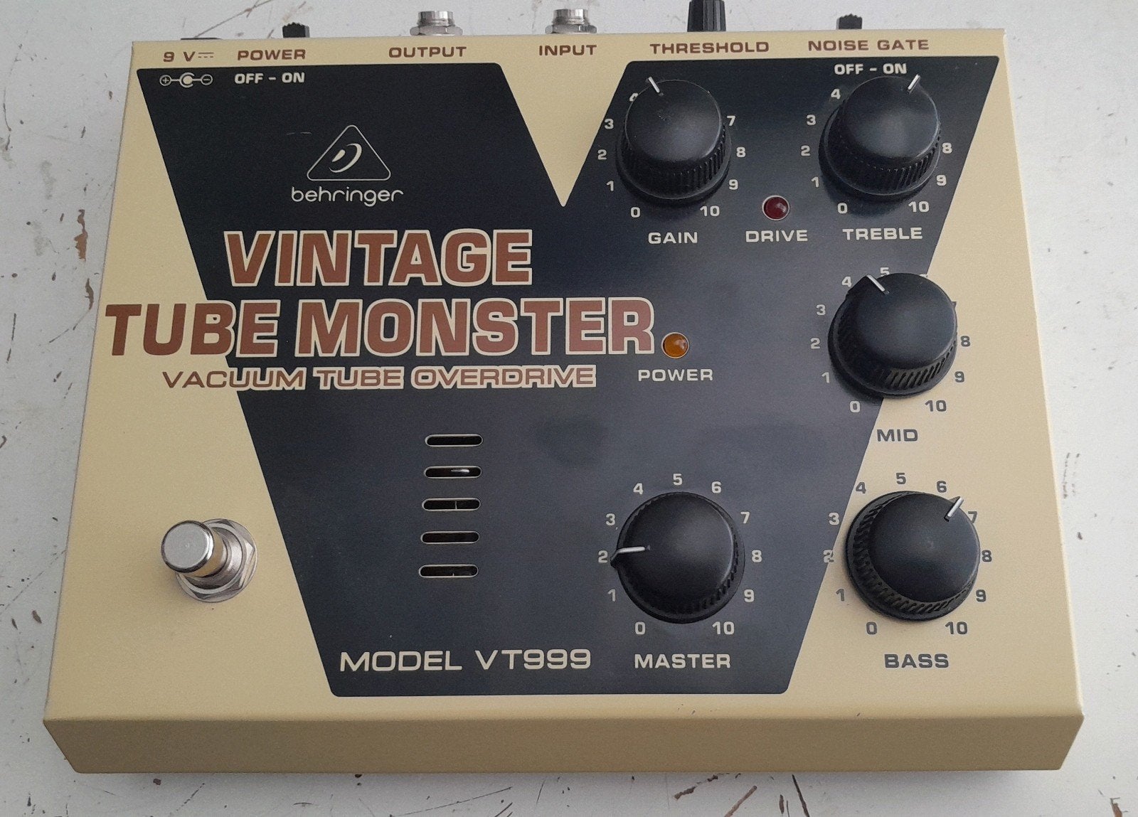Behringer VT999 Tube Monster Overdrive in doos met adapter., Ophalen of Verzenden, Zo goed als nieuw, Distortion, Overdrive of Fuzz
