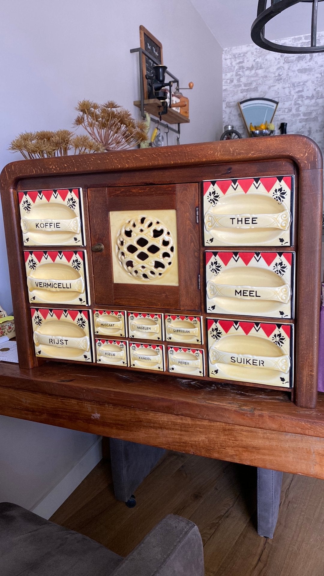 Antieke kruidenkast orgineel 100 jaar oud, Ophalen