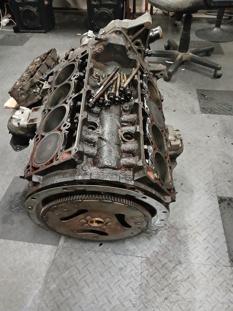 Hemi 5.7 300c motor met koppen, Auto-onderdelen, Ophalen of Verzenden, Nieuw
