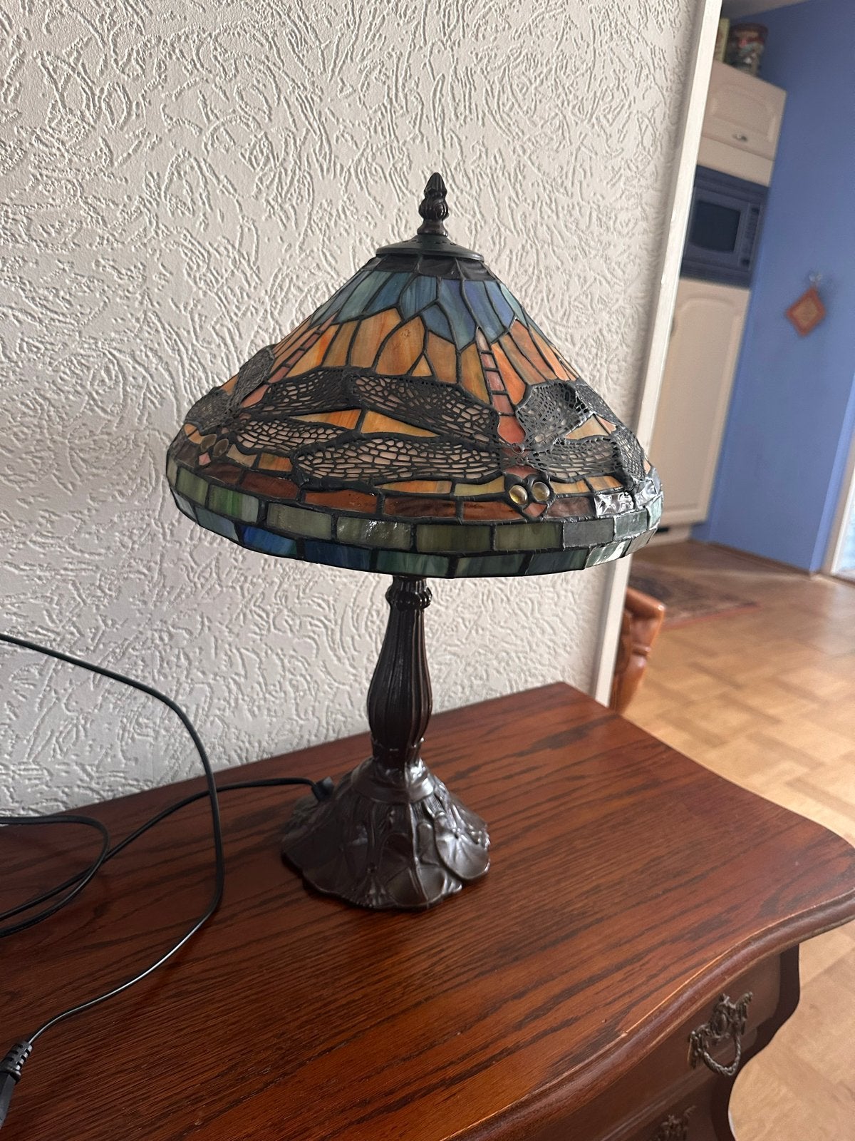 Tiffany Stijl Libelle Tafellamp - Handgemaakt Glas, Antiek en Kunst, Ophalen