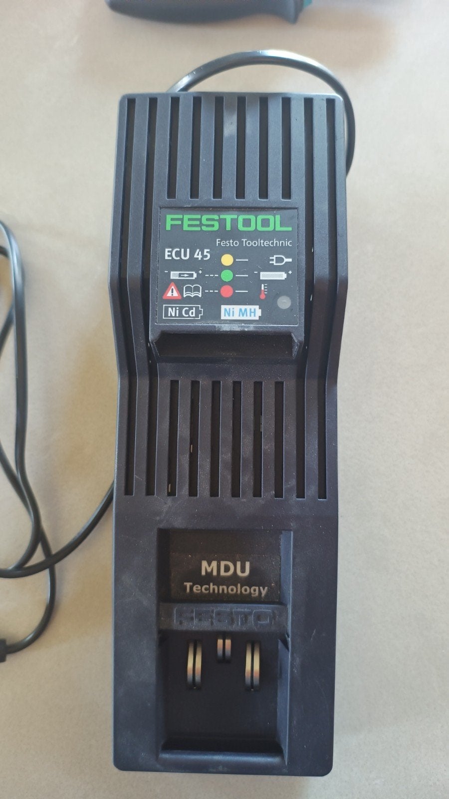 Festool acculader ECU 45, Ophalen of Verzenden, Gebruikt