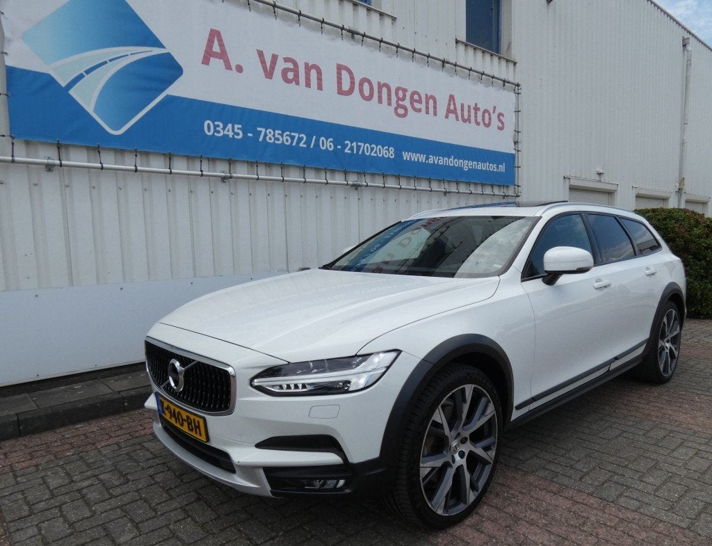 Volvo V90 CROSS COUNTRY 2.0 T5 AWD OCEAN RACE,Leer,Navi,Mass, Gebruikt, 4 cilinders, 1969 cc, Wit