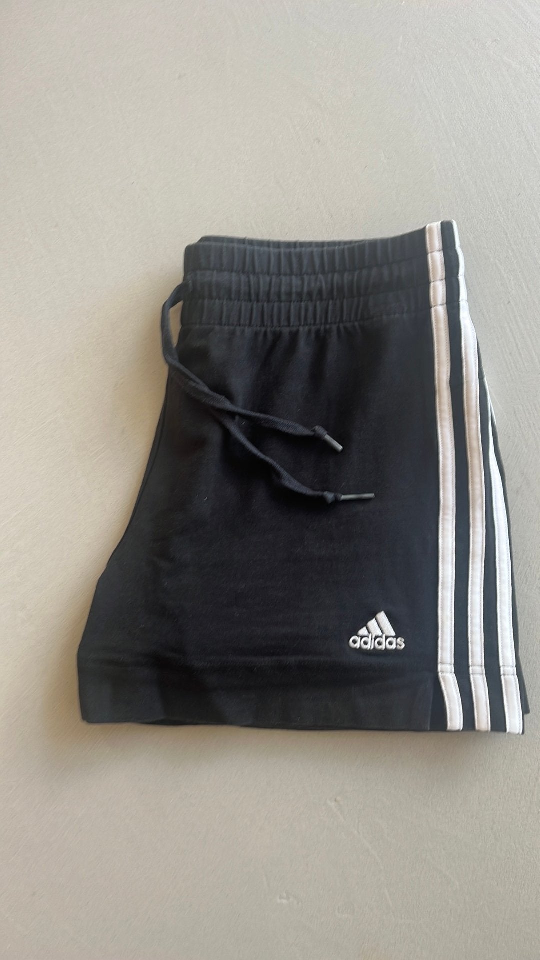 Adidas sportbroek kort, Kleding | Dames, Ophalen of Verzenden, Gedragen, Zwart, Fitness of Aerobics