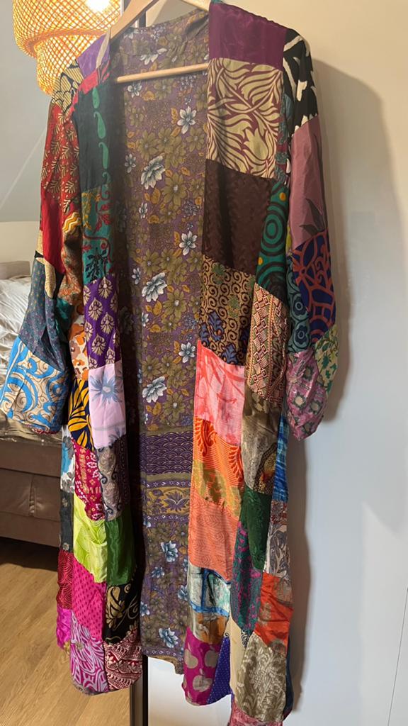Kaftan 100 zijde dubbelzijdig te dragen ruime maat 44, Ophalen of Verzenden, Zo goed als nieuw