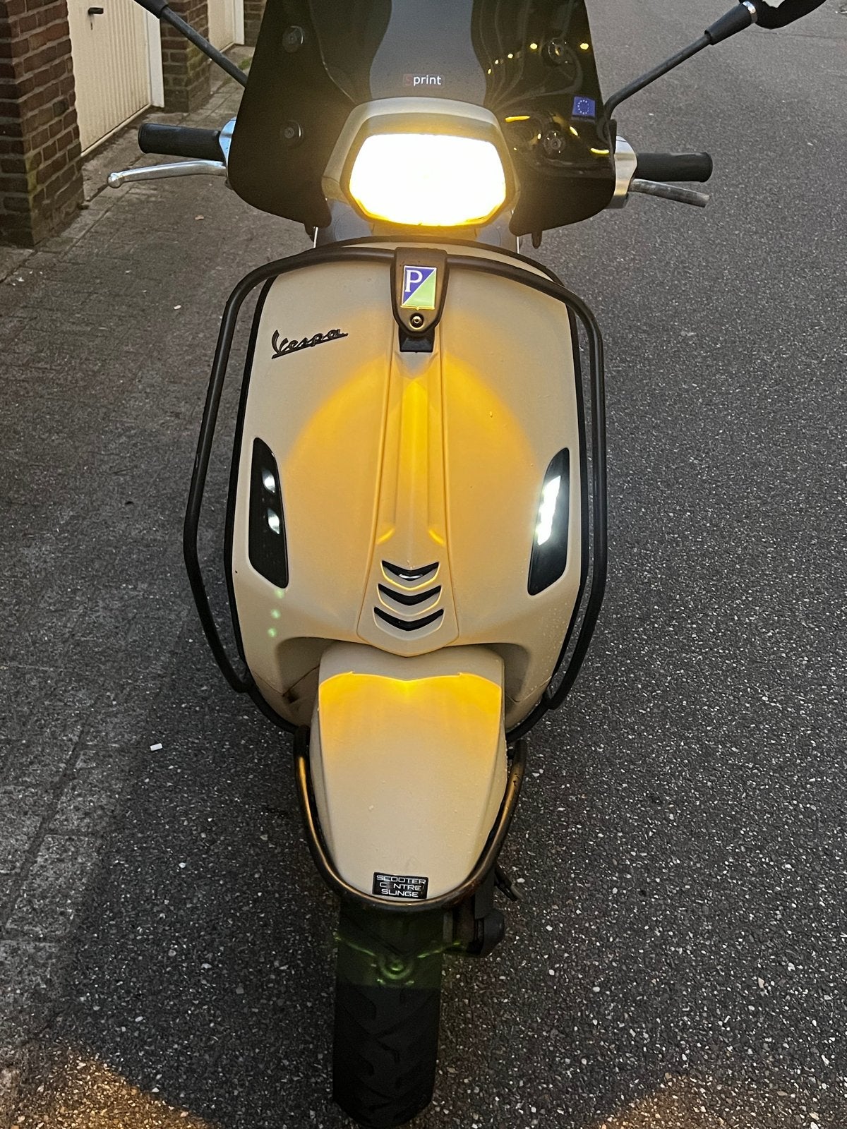 Vespa Sprint 2016, Fietsen en Brommers, Gebruikt, Overige modellen, Maximaal 45 km/u, Ophalen of Verzenden
