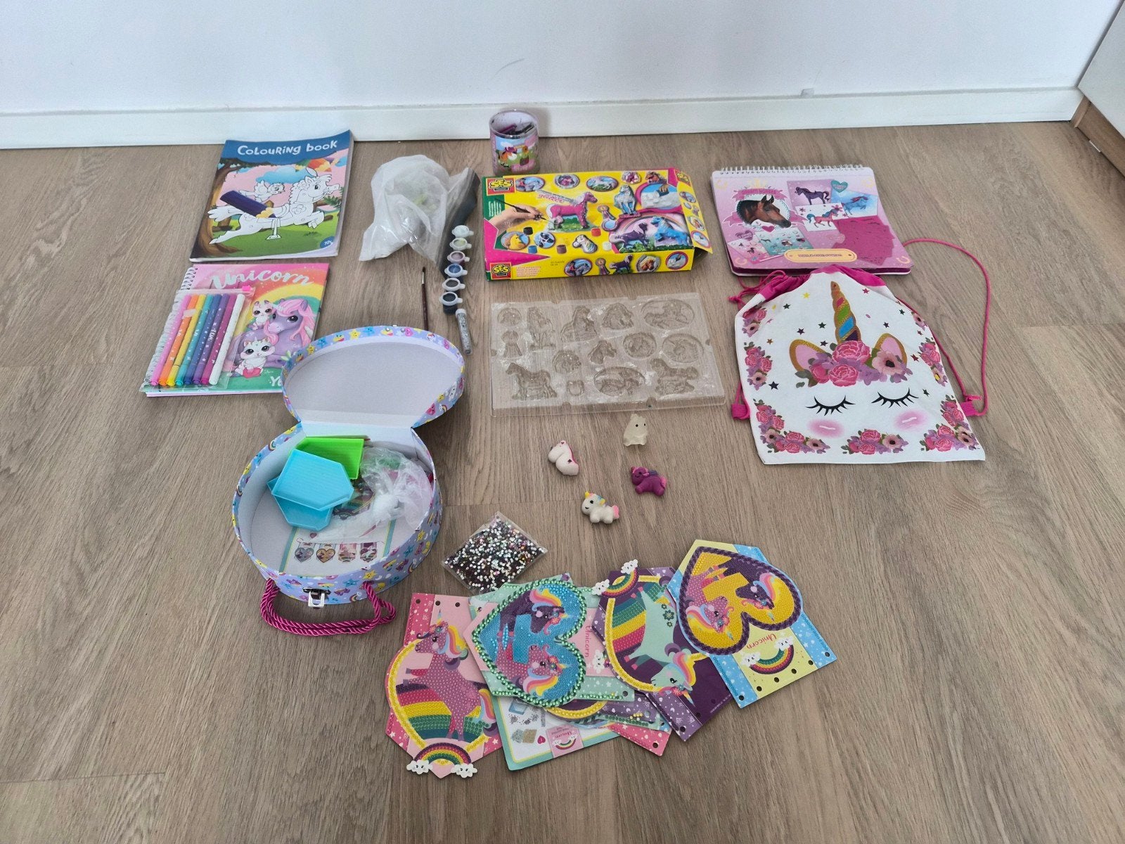 Unicorn paarden knutselpakket, Ophalen of Verzenden, Gebruikt