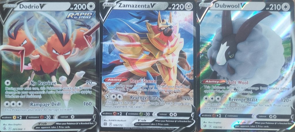 pokemonkaarten 3v Dubwool, Zamazenta en Dodrio, Ophalen of Verzenden, Zo goed als nieuw, Meerdere kaarten, Foil