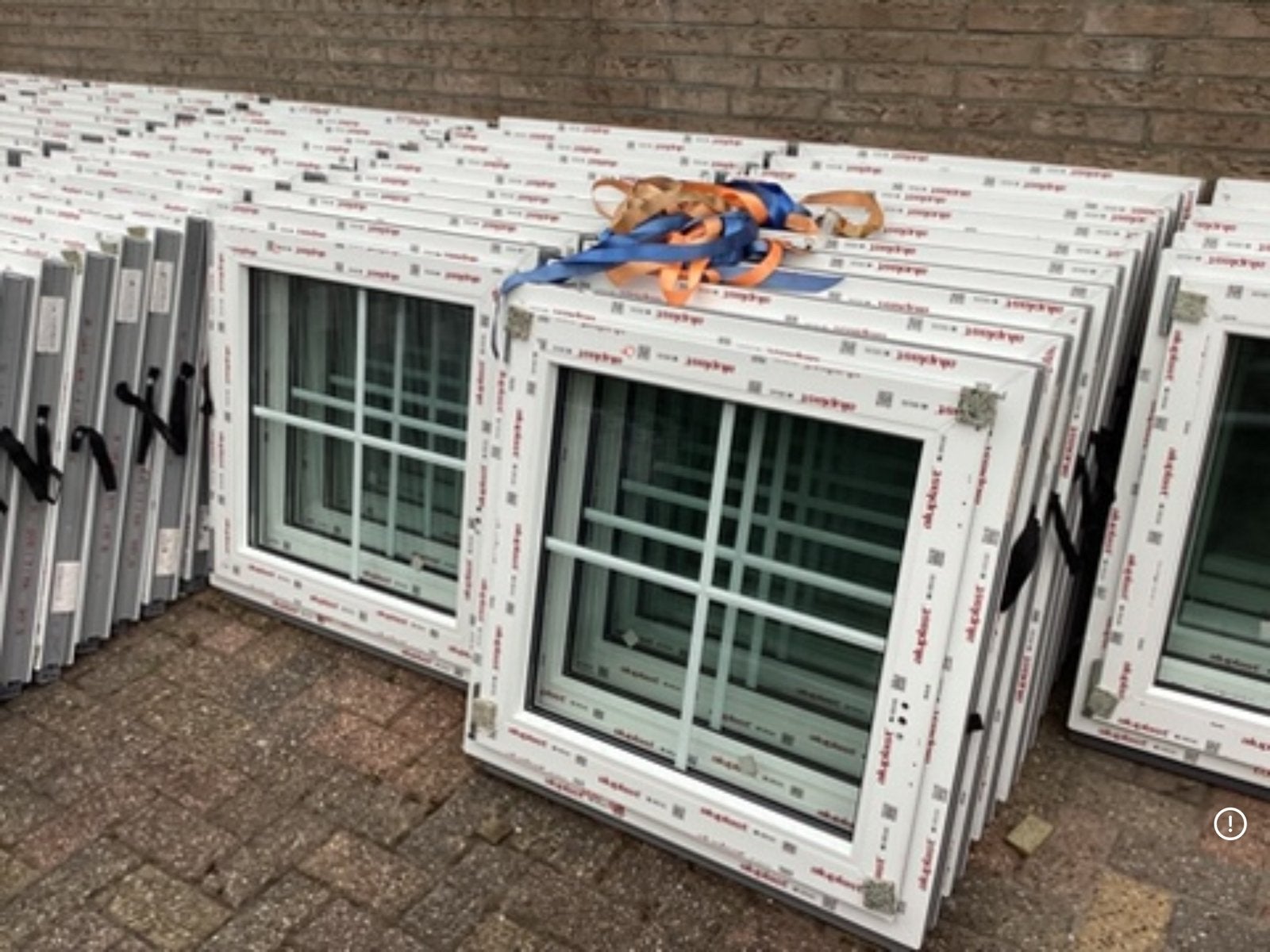Kunststof kozijnen 80 x 80. Vast met roedes. Op = Op!, Kunststof, Nieuw, Minder dan 200 cm, 1 raam