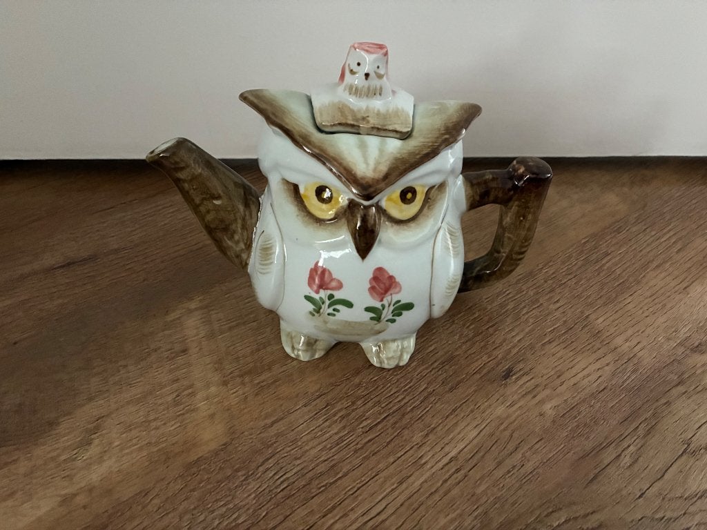 Vintage theepotje te koop, in model van een uil, Overige typen, Ophalen of Verzenden, Zo goed als nieuw, Overige stijlen