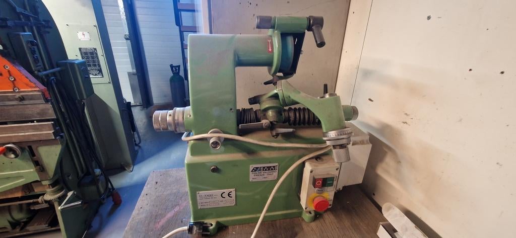 Professionele gereedschap- en borenslijper, Doe-het-zelf en Verbouw, Ophalen of Verzenden, Gebruikt, Minder dan 700 watt, Overige typen