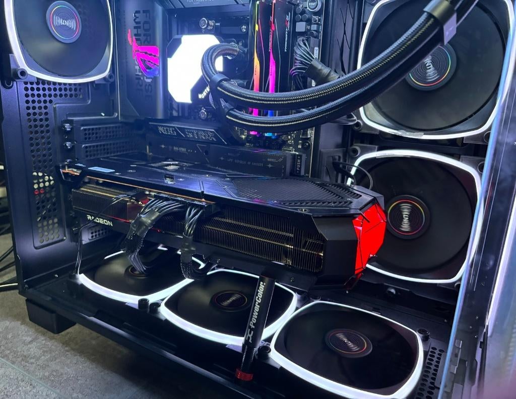 PowerColor Radeon RX 9070 XT Red Devil 16GB Special Edition, AMD, GDDR6, Ophalen of Verzenden, Zo goed als nieuw