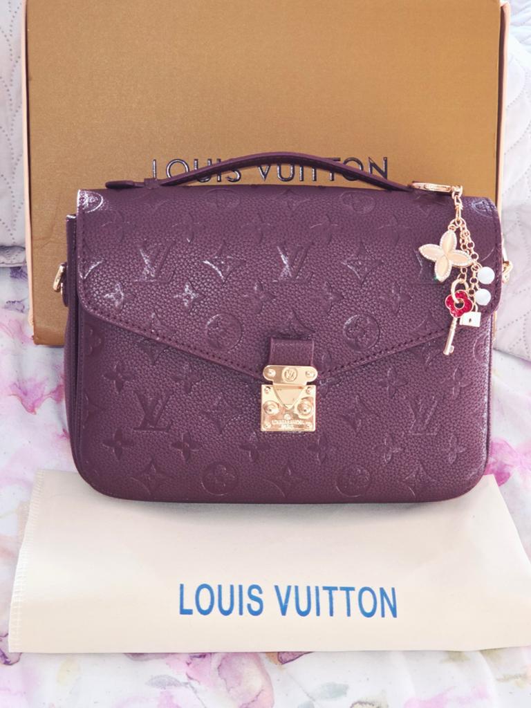 Louis vuitton Pochette metis bordeaux met doos+dustbag €100, Sieraden, Tassen en Uiterlijk, Ophalen of Verzenden, Nieuw, Rood