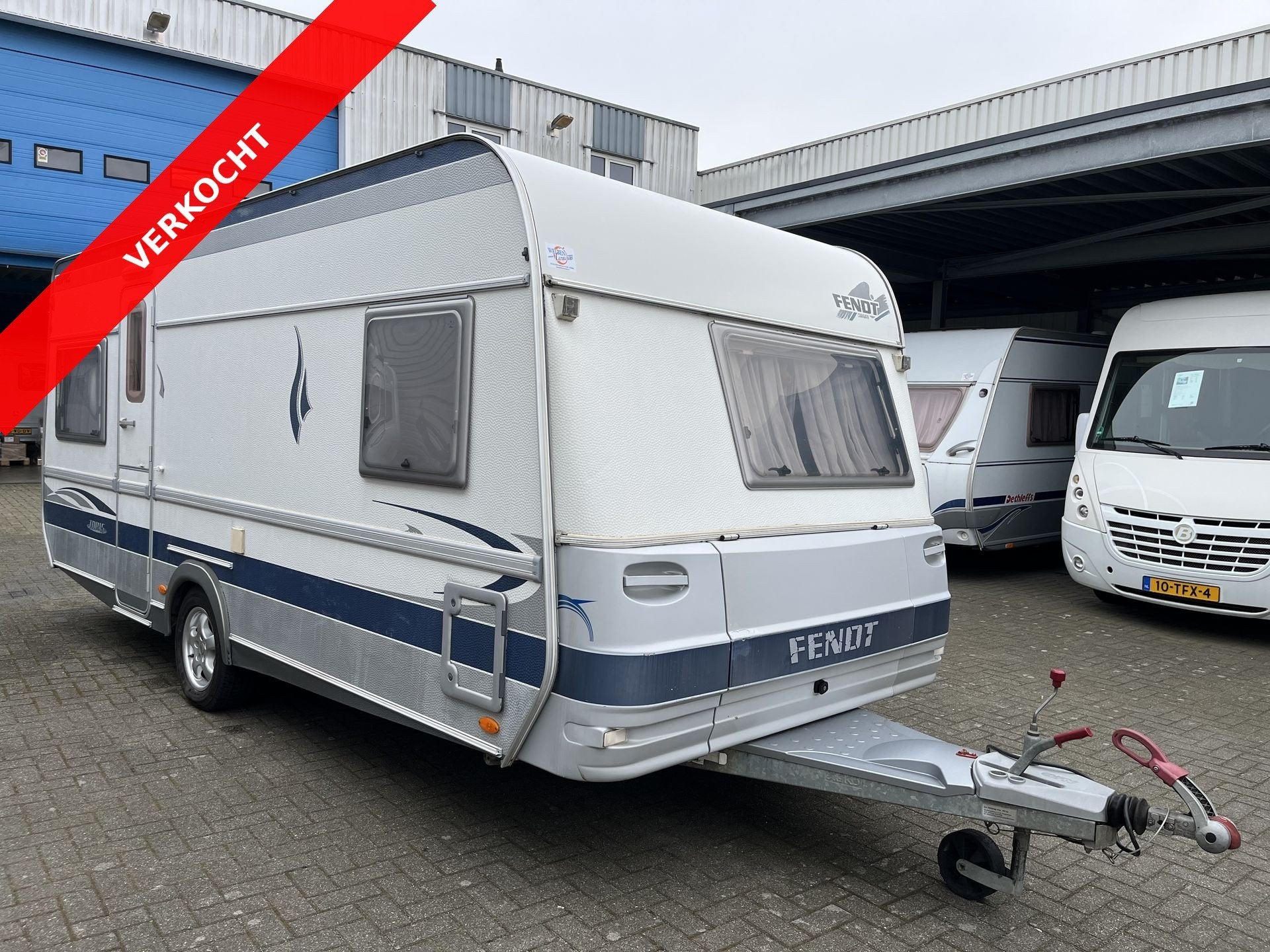 Fendt 510 TFB Topas VERKOCHT (bj 2004), Caravans en Kamperen, Bedrijf, Fendt, Schokbreker, 5 tot 6 meter