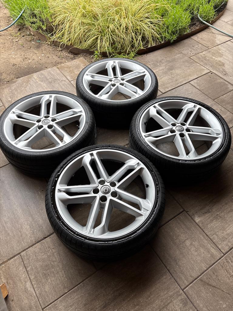Opel Astra K 19 inch velgen met zomerbanden, Auto-onderdelen, Banden en Velgen, 19 inch, Gebruikt, Banden en Velgen, Ophalen of Verzenden