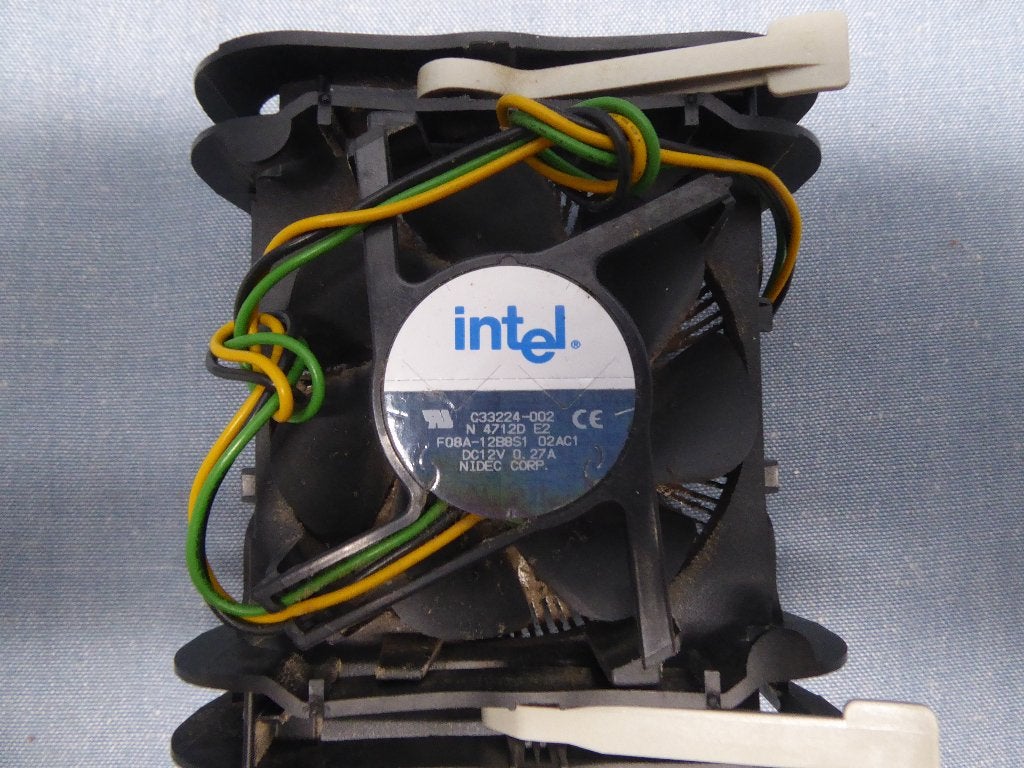 Intel C33224 ventilator en koellichaam socket-478-processor, Ophalen of Verzenden, Zo goed als nieuw, Luchtkoeling