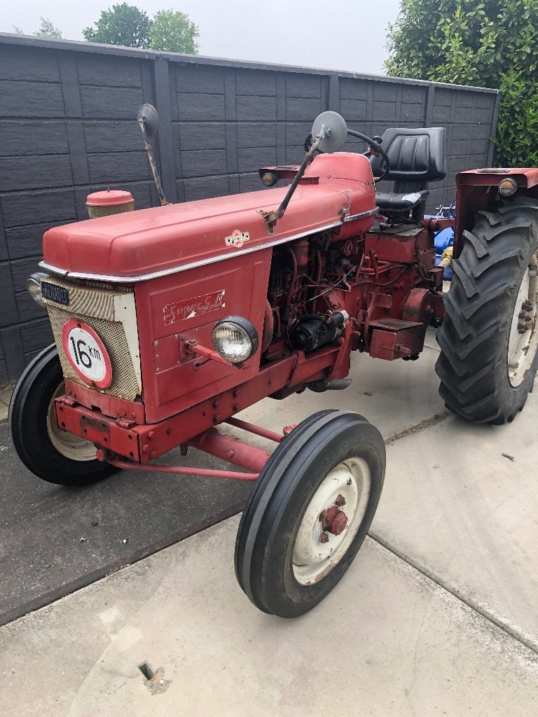 Renault Super 5D tractor, Zakelijke goederen, Agrarisch | Tractoren, 2500 tot 5000, Renault, tot 80 Pk, Gebruikt, Ophalen