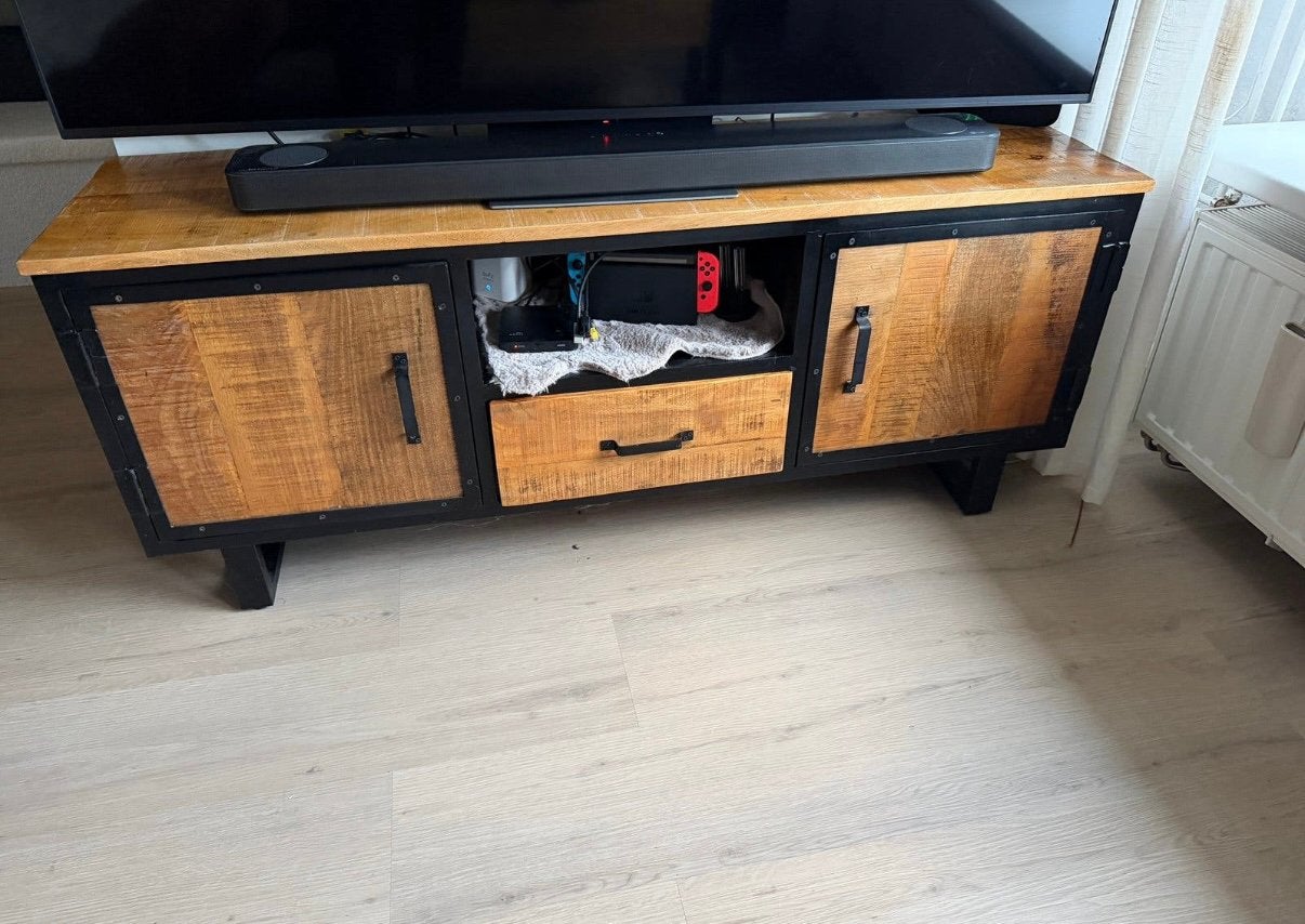 Tv meubel industrieel mango hout, Huis en Inrichting, Ophalen, 100 tot 150 cm, Zo goed als nieuw, Minder dan 100 cm