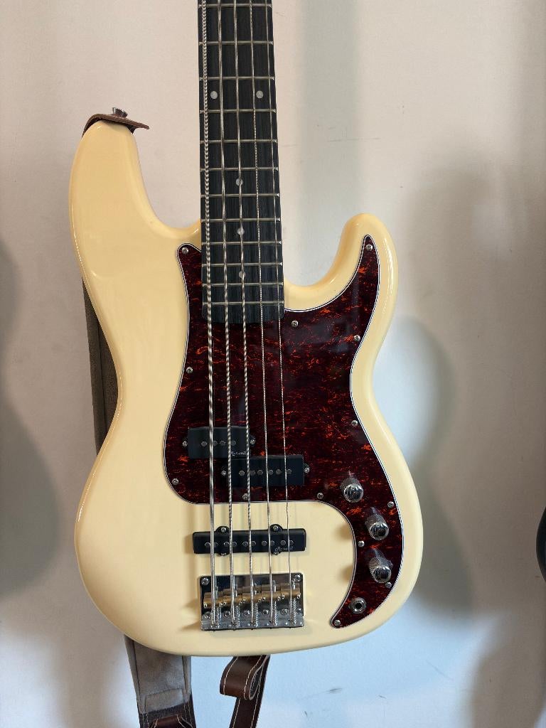Harley Benton PJ-75 VW 5-snarig, Muziek en Instrumenten, Snaarinstrumenten | Gitaren | Bas, Ophalen, Zo goed als nieuw, Elektrisch