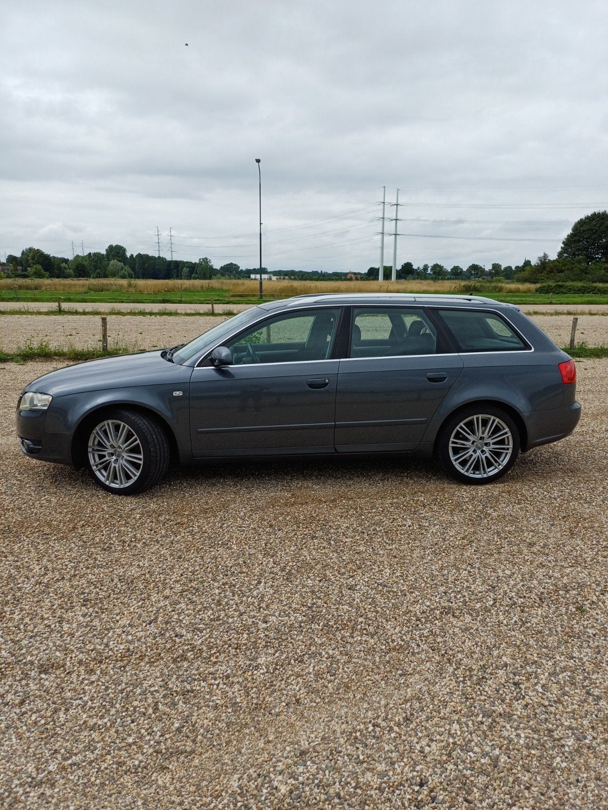 Audi A4 2.0 Tfsi Avant Quattro 147KW AUT 2006 Grijs, Auto's, Automaat, 4 cilinders, 1984 cc, A4