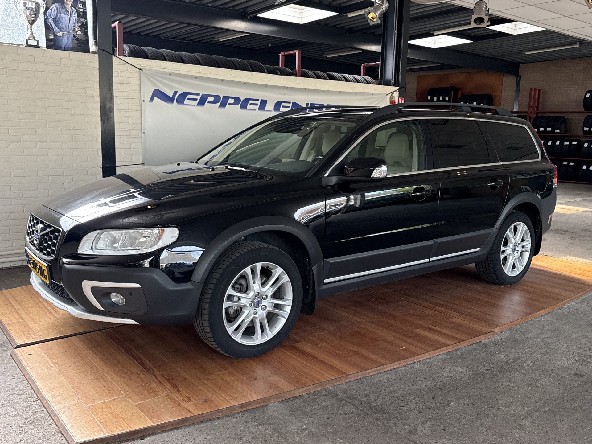 Volvo XC70 2.0 T5 FWD Summum (bj 2016, automaat), Gebruikt, Euro 6, 4 cilinders, XC70