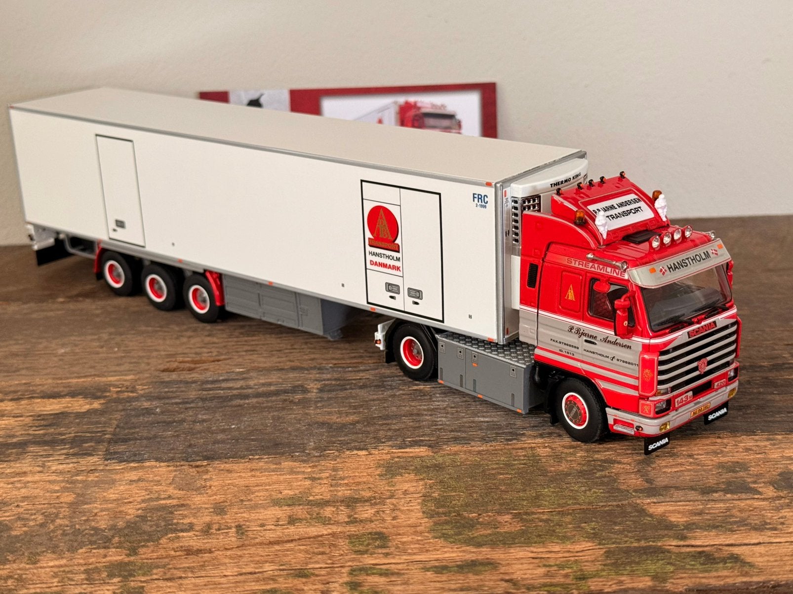 WSI - Scania 143 Streamline P. Bjarne Andersen PBA, Ophalen of Verzenden, Zo goed als nieuw, Bus of Vrachtwagen, Wsi