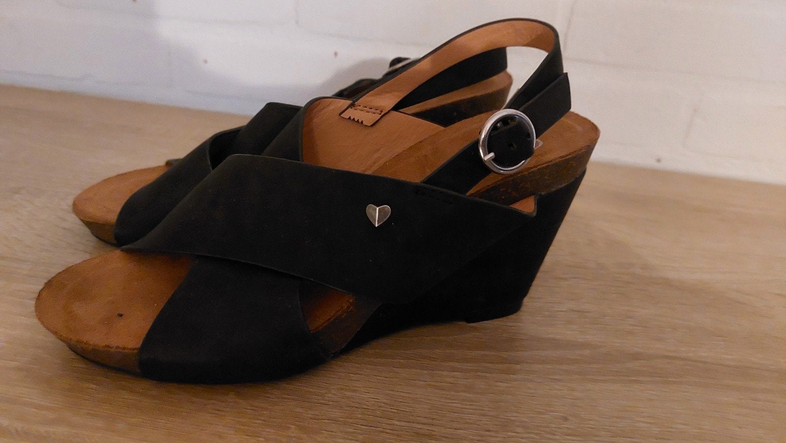 Fabs nieuwe sandaaltjes met sleehak - maat 39, Kleding | Dames, Schoenen, Fabs, Zwart, Nieuw, Sandalen of Muiltjes