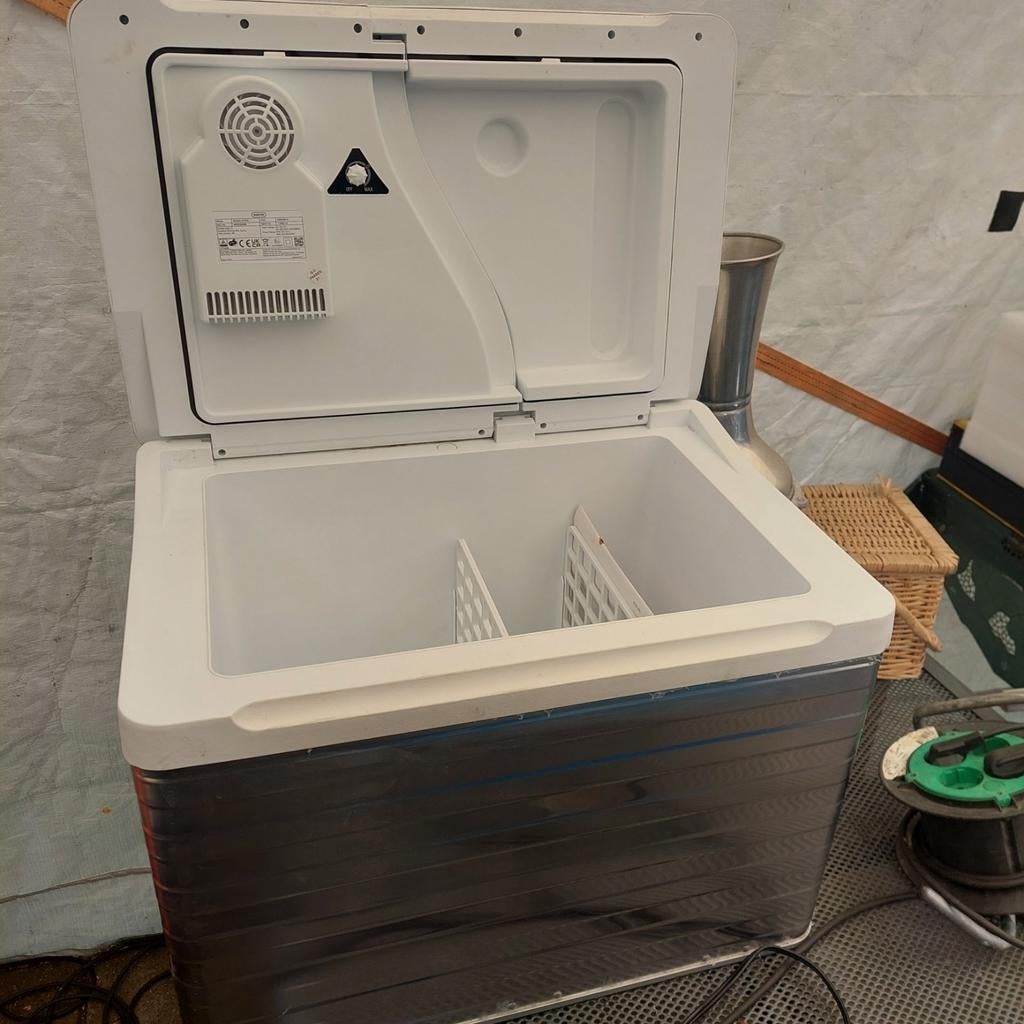 Mobicool MQ40A AC/DC Koelbox - 39L, Caravans en Kamperen, Koelboxen, Gebruikt, Koelbox, Elektrisch, Ophalen of Verzenden