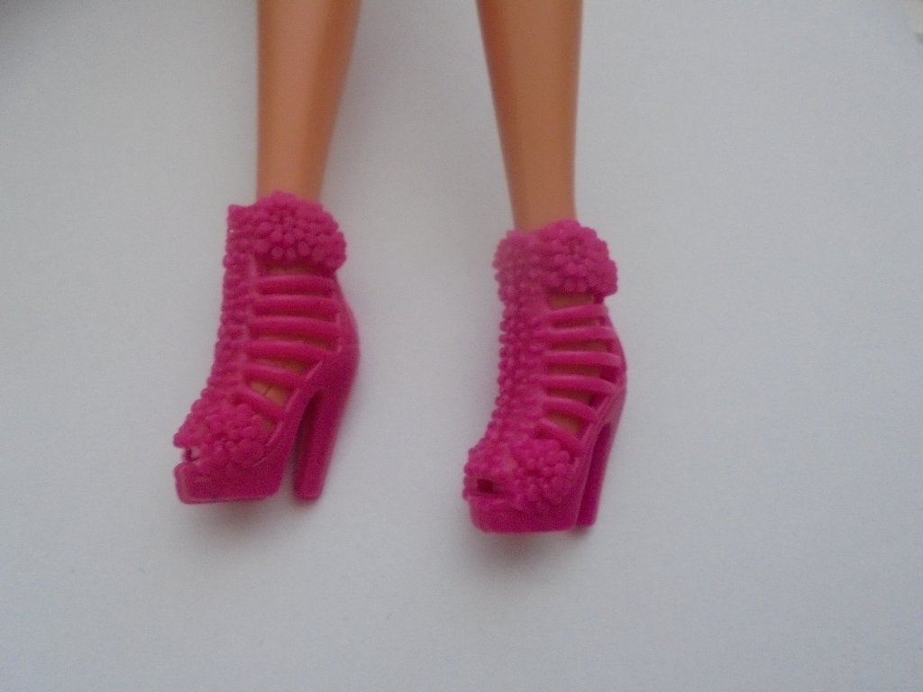 barbie schoenen enkelband hard roze nieuw, Kinderen en Baby's, Ophalen of Verzenden, Nieuw, Barbie