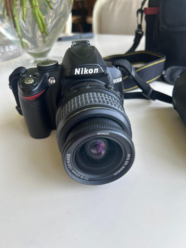 Nikon D3000 Spiegelreflex, Nikkor 18-55mm en 55-200mm, Ophalen, Zo goed als nieuw, Spiegelreflex, Nikon