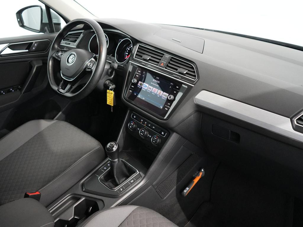 Volkswagen Tiguan 1.4 TSI Comfortline Business | ACC | Carpl, Auto's, Voorwielaandrijving, Stof, Gebruikt, 4 cilinders