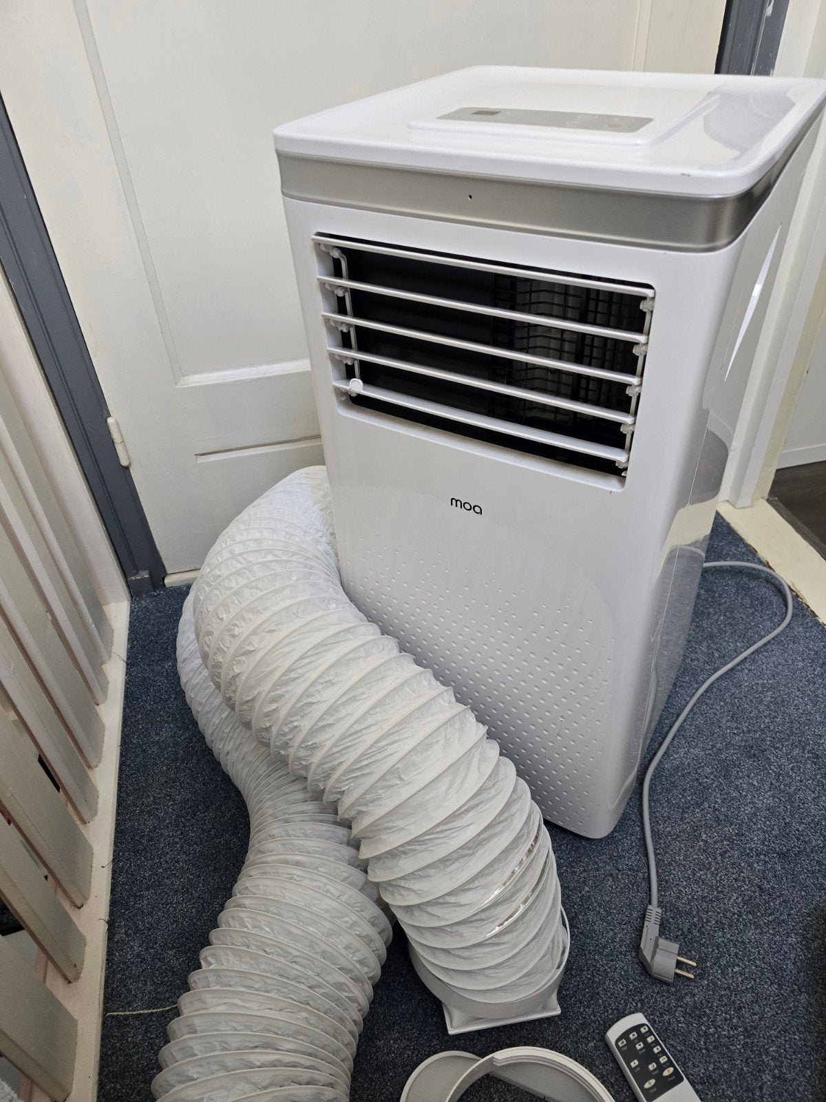MOAA011 D2S Draagbare Airconditioner met Afstandsbediening, Ophalen, Timer, Minder dan 60 m³, 3 snelheden of meer