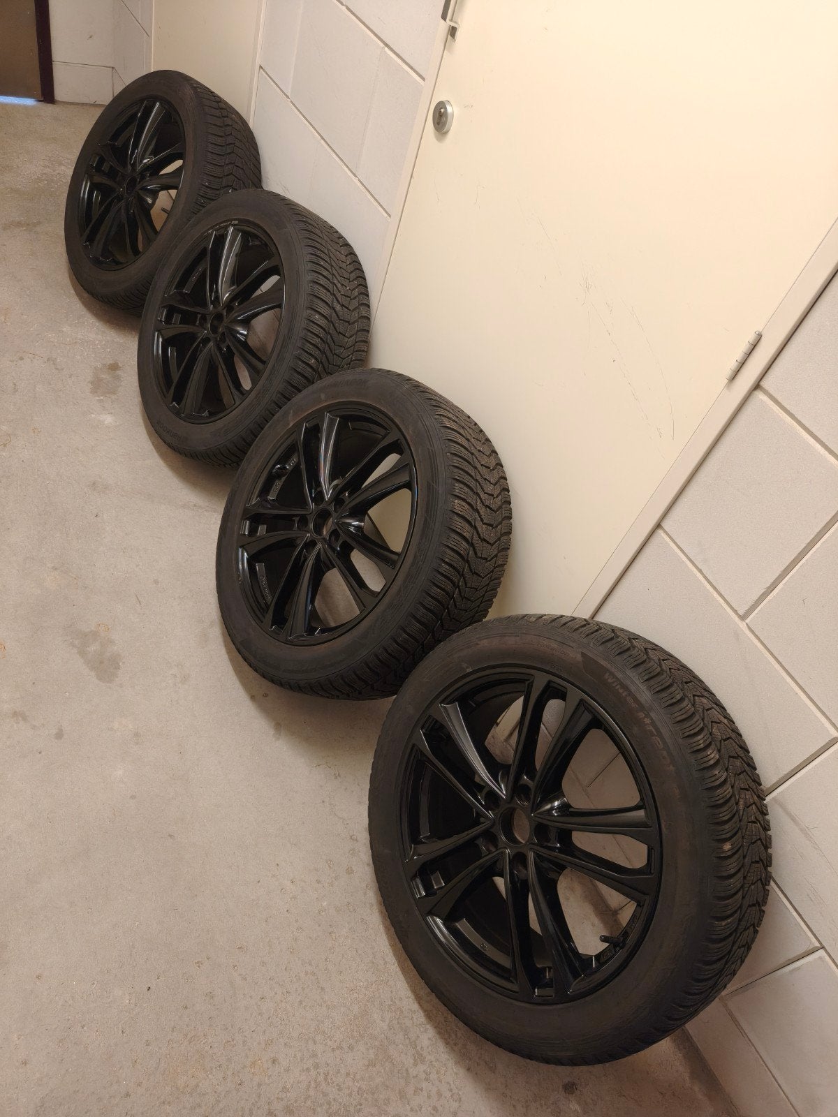 Hyundai Kia Velgen Origineel Hankook Winterbanden 235 50 R19, 19 inch, Banden en Velgen, 235 mm, Winterbanden