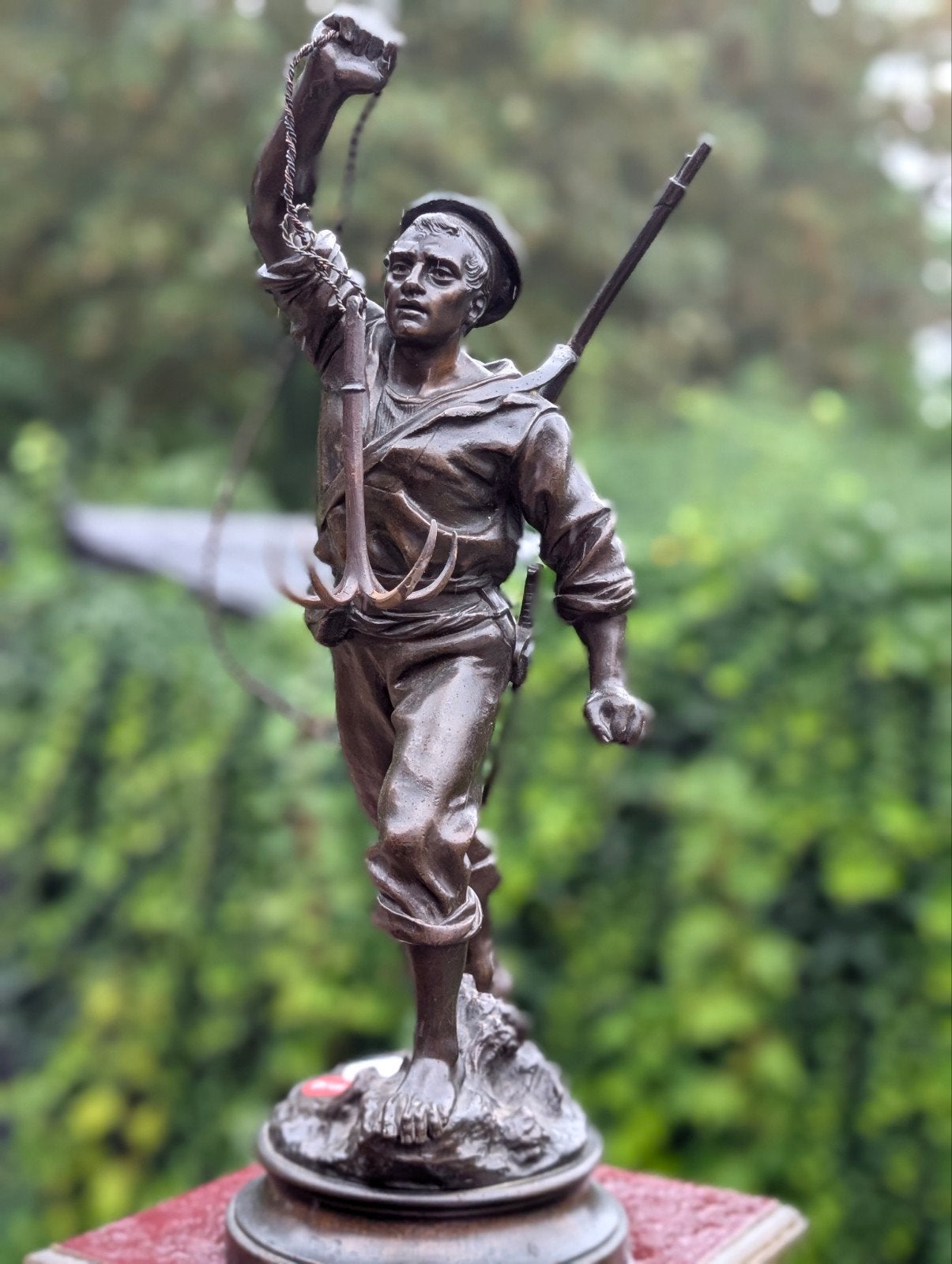 antiek bronzen beeld zeeman. 52 cm hoog. €585., Ophalen