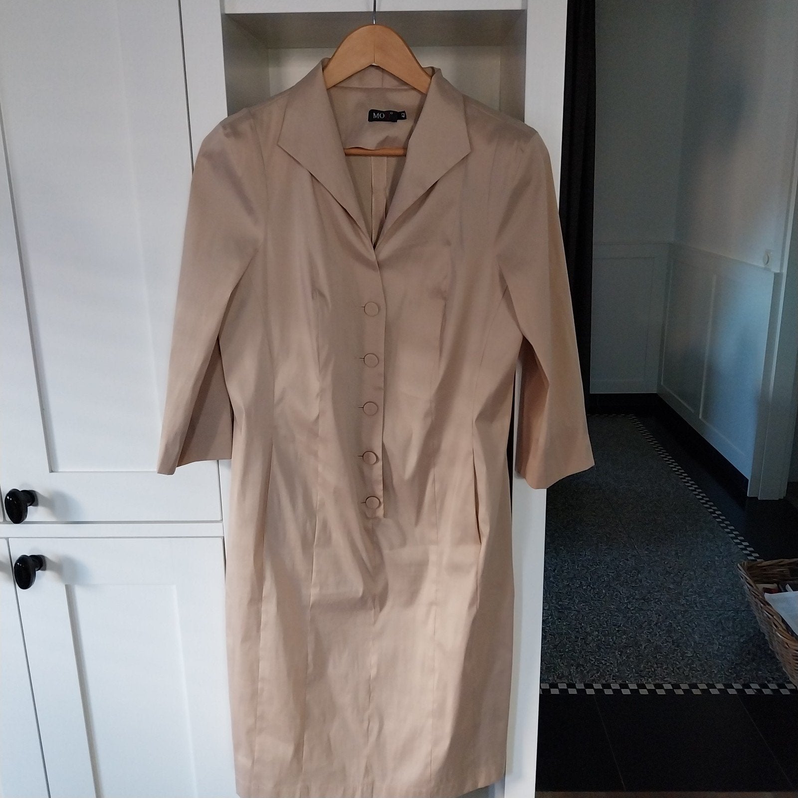 Jurk Moq maat 42 zo goed als nieuw, Kleding | Dames, Overige kleuren, Ophalen of Verzenden, Zo goed als nieuw, Knielengte