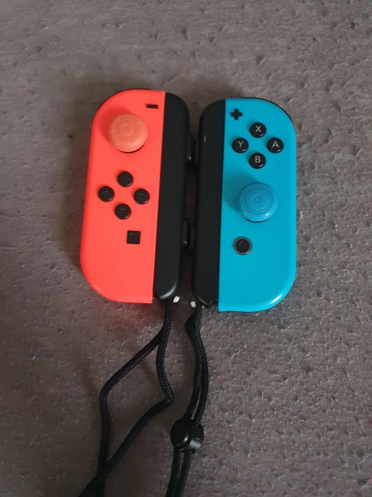 Originele Nintendo Switch Joy-Cons met polsbandjes, Spelcomputers en Games, Spelcomputers | Nintendo Consoles | Accessoires, Overige controllers