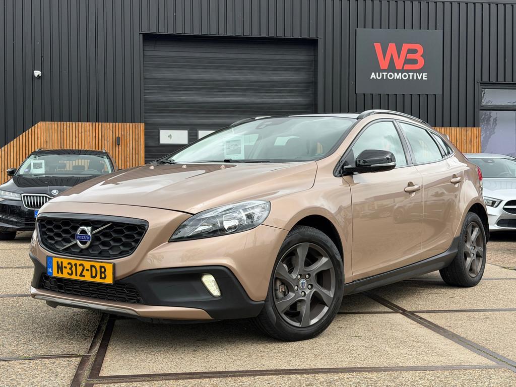 Volvo V40 T5 AWD Cross Country 5-Cilinder, Auto's, Automaat, Euro 5, Gebruikt, Beige