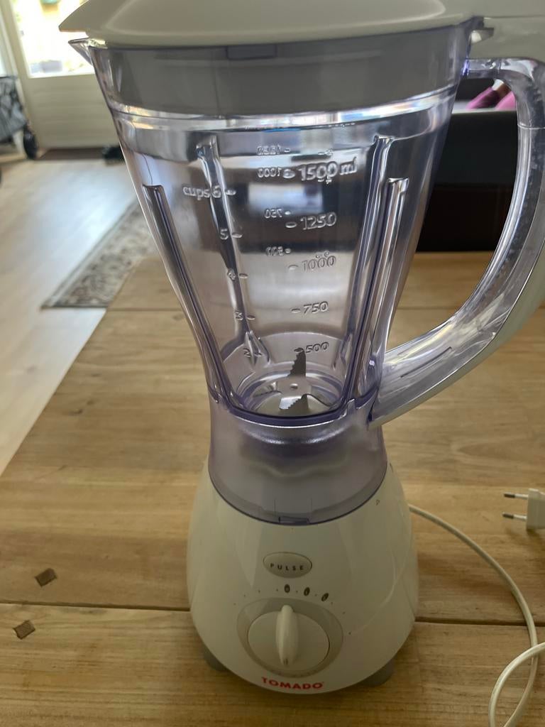 Tomado blender 1500 ml, Witgoed en Apparatuur, Blenders, Ophalen of Verzenden, Gebruikt, Blender