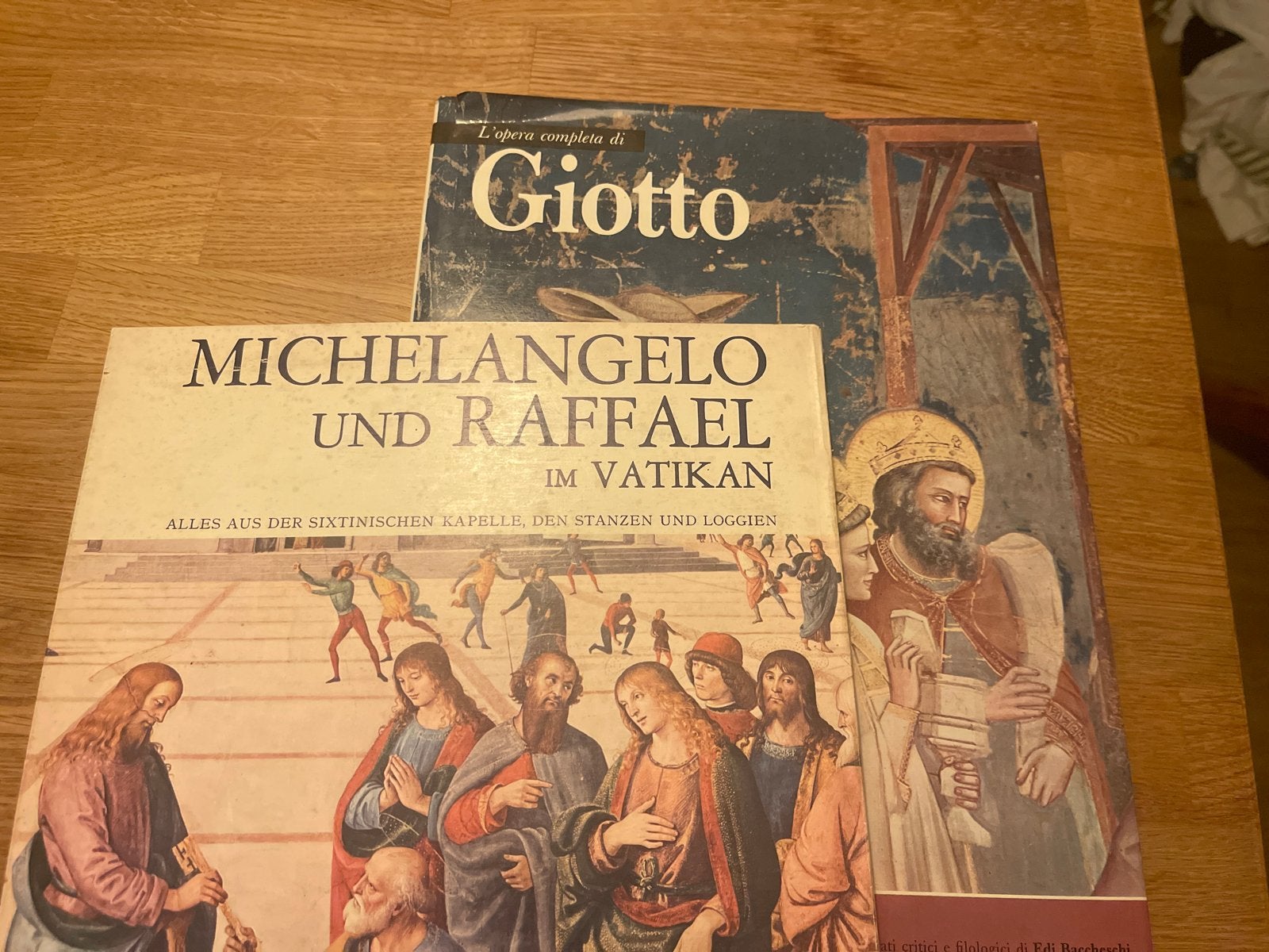 Kunstboeken: Giotto, Michelangelo en Raffael, Boeken, Ophalen of Verzenden, Gelezen, Schilder- en Tekenkunst