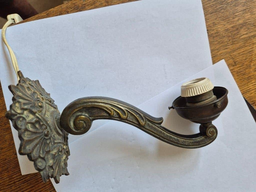 Wandlampje antiek, brons of messing., Ophalen